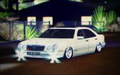 Mercedes Benz E420