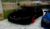 BMW M4 RS